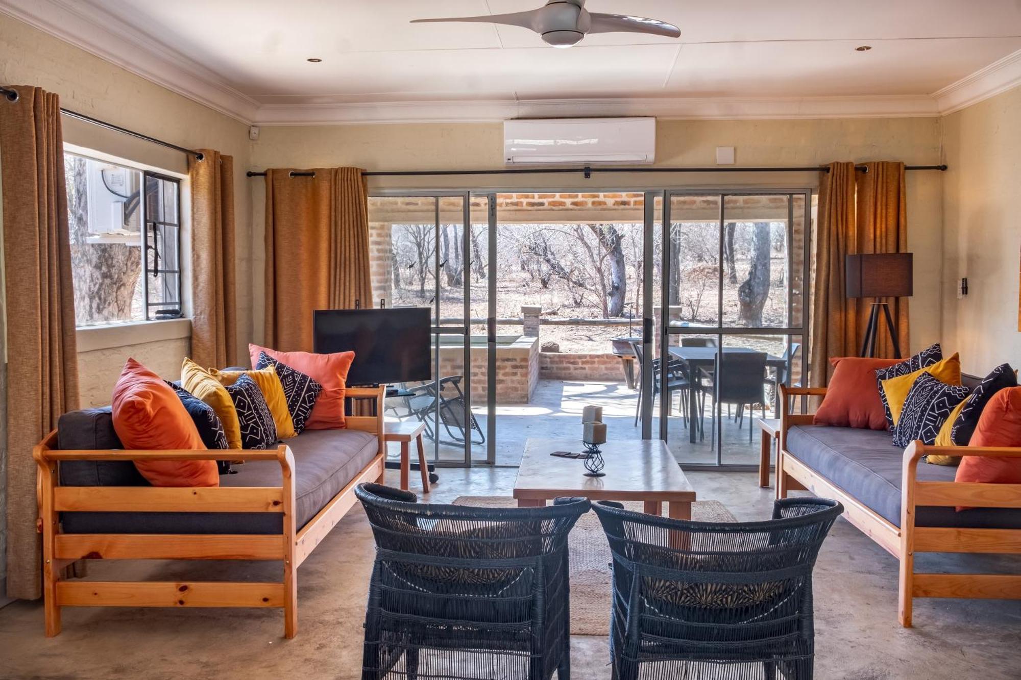 מרלות' פארק Kruger'S Retreat House & Kruger'S Rest Studio מראה חיצוני תמונה